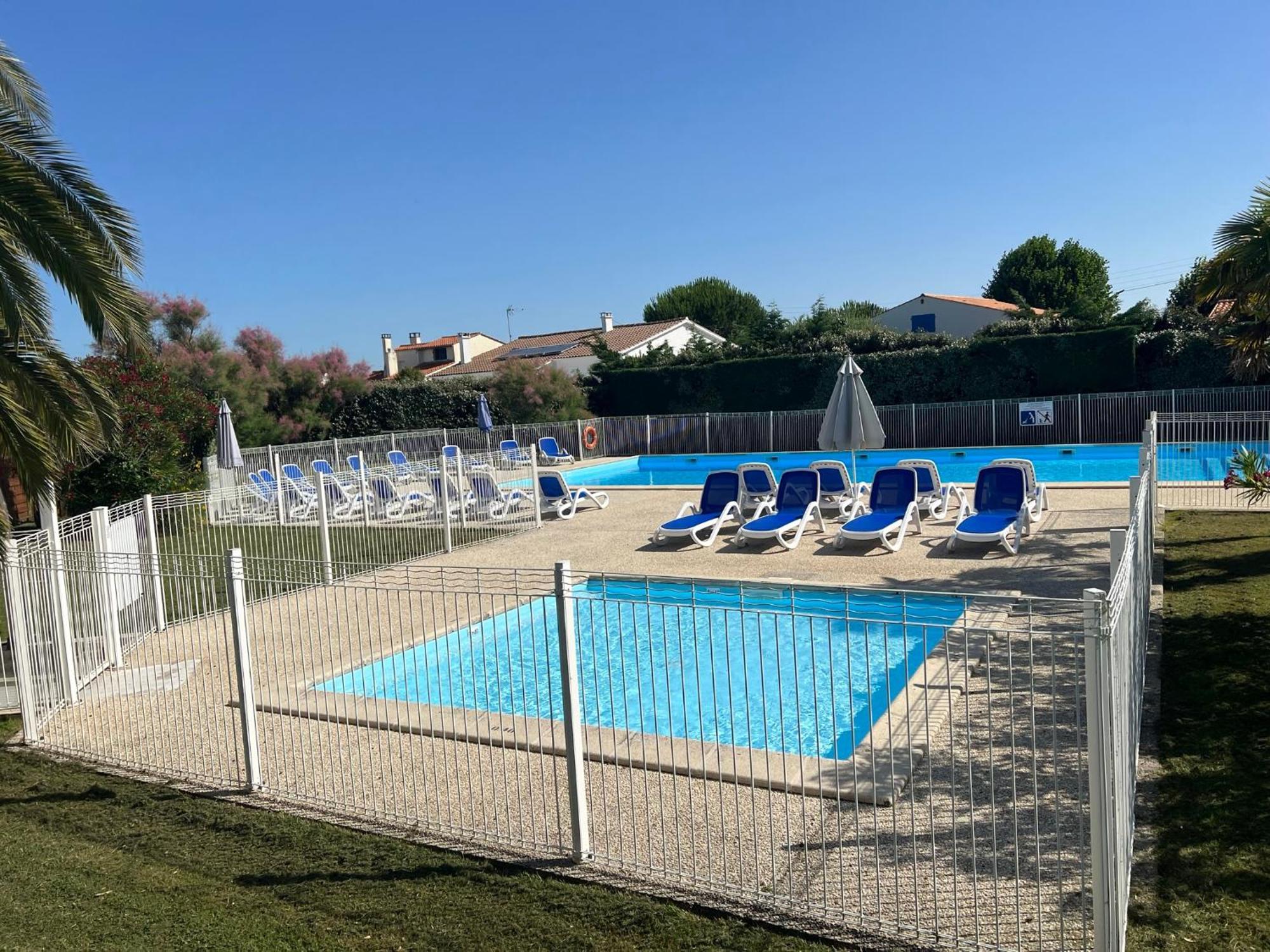Les Amareyeurs - Ile D'Oleron - Maison Classee 3 Etoiles Avec Piscine - Clim - Velos Le Chateau-d'Oleron Exterior photo